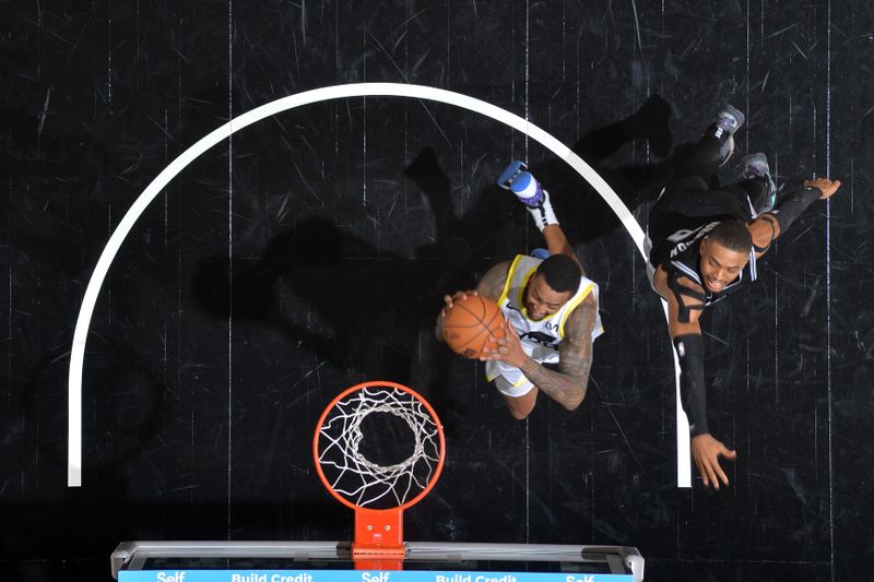 SAN ANTONIO, TX - NOVEMBER 9: John Collins #20 of the Utah Jazz dunks the ball during the game against the San Antonio Spurs on November 9, 2024 at the Frost Bank Center in San Antonio, Texas. NOTE TO USER: User expressly acknowledges and agrees that, by downloading and or using this photograph, user is consenting to the terms and conditions of the Getty Images License Agreement. Mandatory Copyright Notice: Copyright 2024 NBAE (Photos by Michael Gonzales/NBAE via Getty Images)