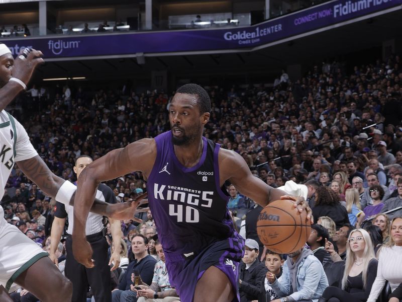 SACRAMENTO, CA - MARCH 12: Harrison Barnes #40 of the Sacramento Kings drives to the basket during the game against the Milwaukee Bucks on March 12, 2024 at Golden 1 Center in Sacramento, California. NOTE TO USER: User expressly acknowledges and agrees that, by downloading and or using this Photograph, user is consenting to the terms and conditions of the Getty Images License Agreement. Mandatory Copyright Notice: Copyright 2024 NBAE (Photo by Rocky Widner/NBAE via Getty Images)