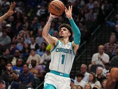 DALLAS, TX - NOVEMBER 5: LaMelo Ball #1 of the Charlotte Hornets shoots the ball during the game against the Dallas Mavericks on November 5, 2023 at the American Airlines Center in Dallas, Texas. NOTE TO USER: User expressly acknowledges and agrees that, by downloading and or using this photograph, User is consenting to the terms and conditions of the Getty Images License Agreement. Mandatory Copyright Notice: Copyright 2023 NBAE (Photo by Glenn James/NBAE via Getty Images)