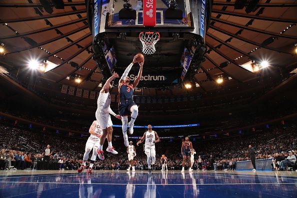 NEW YORK, NY - NOVEMBER 1: Josh Hart #3 of the New York Knicks drives to the basket during the game against the Cleveland Cavaliers on November 1, 2023 at Madison Square Garden in New York City, New York.  NOTE TO USER: User expressly acknowledges and agrees that, by downloading and or using this photograph, User is consenting to the terms and conditions of the Getty Images License Agreement. Mandatory Copyright Notice: Copyright 2023 NBAE  (Photo by Nathaniel S. Butler/NBAE via Getty Images)