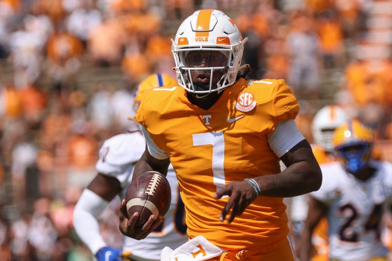 Sep 11, 2021; Knoxville, Tennessee, USA; Tennessee Volunteers quarterback Joe Milton III (7) runs the ball against the Pittsburgh Panthers during the second quarter at Neyland Stadium. Mandatory Credit: Randy Sartin-USA TODAY Sports