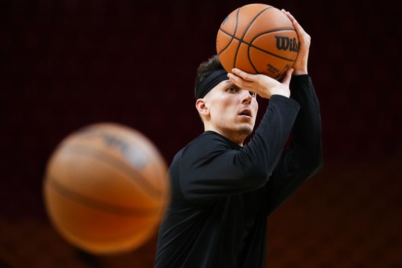 MIAMI, FLORIDA - JANUARY 10: Tyler Herro #14 of the Miami Heat warms up prior to a game against the Oklahoma City Thunder at Kaseya Center on January 10, 2024 in Miami, Florida. NOTE TO USER: User expressly acknowledges and agrees that, by downloading and or using this photograph, User is consenting to the terms and conditions of the Getty Images License Agreement. (Photo by Rich Storry/Getty Images)