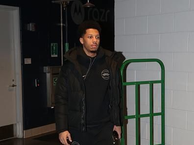 MILWAUKEE, WI - NOVEMBER 24: Lindell Wigginton #28 of the Milwaukee Bucks arrives to the arena before the game against the Washington Wizards during the In-Season Tournament on November 24, 2023 at the Fiserv Forum Center in Milwaukee, Wisconsin. NOTE TO USER: User expressly acknowledges and agrees that, by downloading and or using this Photograph, user is consenting to the terms and conditions of the Getty Images License Agreement. Mandatory Copyright Notice: Copyright 2023 NBAE (Photo by Gary Dineen/NBAE via Getty Images).