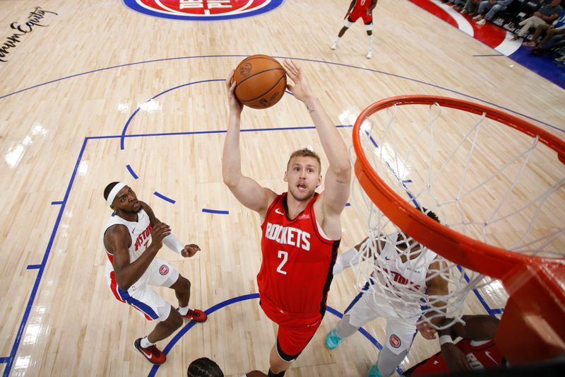 DETROIT, MI - NOVEMBER 10: Jock Landale #2 of the Houston Rockets drives to the basket during the game against the Detroit Pistons on November 10, 2024 at Little Caesars Arena in Detroit, Michigan. NOTE TO USER: User expressly acknowledges and agrees that, by downloading and/or using this photograph, User is consenting to the terms and conditions of the Getty Images License Agreement. Mandatory Copyright Notice: Copyright 2024 NBAE (Photo by Brian Sevald/NBAE via Getty Images)