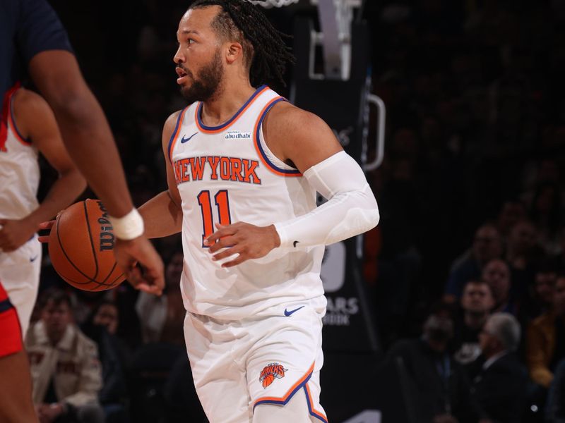 NEW YORK, NY - NOVEMBER 18: Jalen Brunson #11 of the New York Knicks dribbles the ball during the game against the Washington Wizards on November 18, 2024 at Madison Square Garden in New York City, New York.  NOTE TO USER: User expressly acknowledges and agrees that, by downloading and or using this photograph, User is consenting to the terms and conditions of the Getty Images License Agreement. Mandatory Copyright Notice: Copyright 2024 NBAE  (Photo by Nathaniel S. Butler/NBAE via Getty Images)