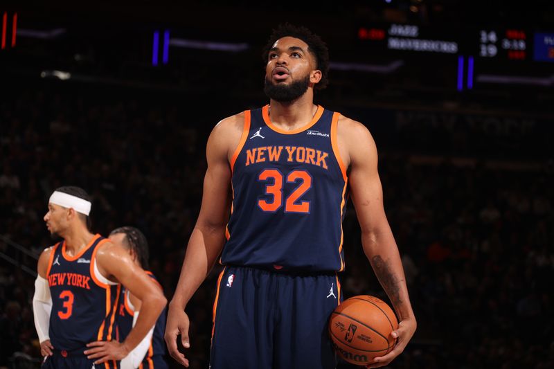 NEW YORK, NY - OCTOBER 28: Karl-Anthony Towns #32 of the New York Knicks shoots a free throw during the game against the Cleveland Cavaliers on October 28, 2024 at Madison Square Garden in New York City, New York.  NOTE TO USER: User expressly acknowledges and agrees that, by downloading and or using this photograph, User is consenting to the terms and conditions of the Getty Images License Agreement. Mandatory Copyright Notice: Copyright 2024 NBAE  (Photo by Nathaniel S. Butler/NBAE via Getty Images)