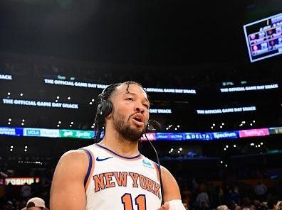 LOS ANGELES, CA - DECEMBER 18:  Jalen Brunson #11 of the New York Knicks talks to the media after the game on December 18, 2023 at Crypto.Com Arena in Los Angeles, California. NOTE TO USER: User expressly acknowledges and agrees that, by downloading and/or using this Photograph, user is consenting to the terms and conditions of the Getty Images License Agreement. Mandatory Copyright Notice: Copyright 2023 NBAE (Photo by Adam Pantozzi/NBAE via Getty Images)