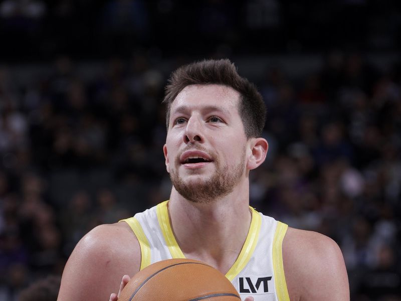 SACRAMENTO, CA - DECEMBER 8: Drew Eubanks #15 of the Utah Jazz prepares to shoot a free throw during the game against the Sacramento Kings on December 8, 2024 at Golden 1 Center in Sacramento, California. NOTE TO USER: User expressly acknowledges and agrees that, by downloading and or using this Photograph, user is consenting to the terms and conditions of the Getty Images License Agreement. Mandatory Copyright Notice: Copyright 2024 NBAE (Photo by Rocky Widner/NBAE via Getty Images)