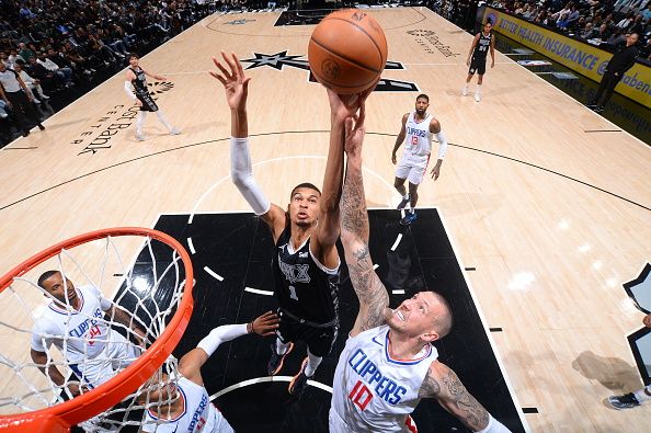 SAN ANTONIO, TX - NOVEMBER 22: Victor Wembanyama #1 of the San Antonio Spurs grabs a rebound during the game against the LA Clippers on November 22, 2023 at the Frost Bank Center in San Antonio, Texas. NOTE TO USER: User expressly acknowledges and agrees that, by downloading and or using this photograph, user is consenting to the terms and conditions of the Getty Images License Agreement. Mandatory Copyright Notice: Copyright 2023 NBAE (Photos by Michael Gonzales/NBAE via Getty Images)