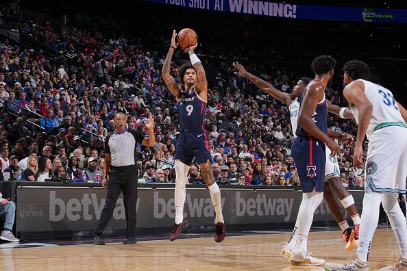 PHILADELPHIA, PA - DECEMBER 20: Kelly Oubre Jr. #9 of the Philadelphia 76ers shoots the ball during the game against the Minnesota Timberwolves on December 20, 2023 at the Wells Fargo Center in Philadelphia, Pennsylvania NOTE TO USER: User expressly acknowledges and agrees that, by downloading and/or using this Photograph, user is consenting to the terms and conditions of the Getty Images License Agreement. Mandatory Copyright Notice: Copyright 2023 NBAE (Photo by Jesse D. Garrabrant/NBAE via Getty Images)