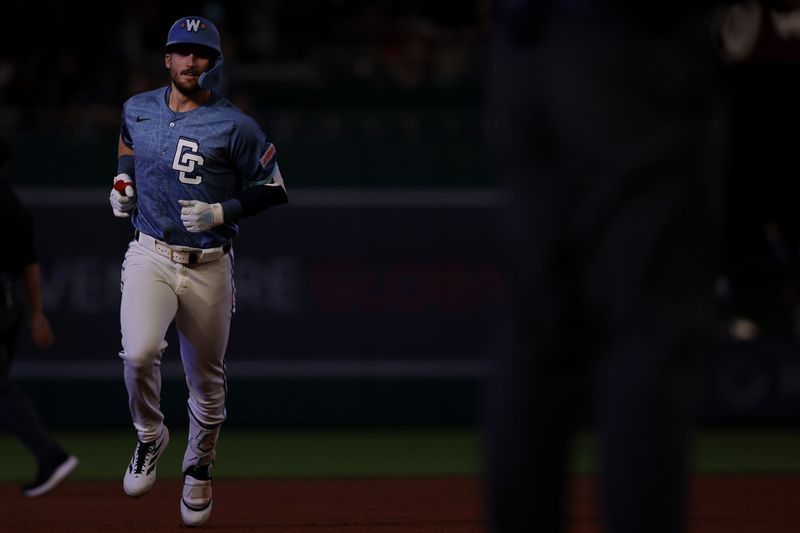 Nationals' Seventh-Inning Surge Sinks Pirates at Nationals Park