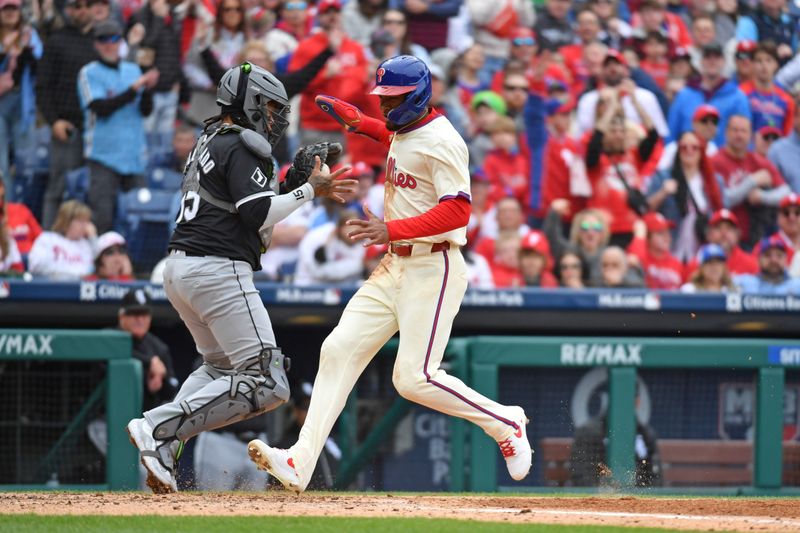 White Sox's Early Lead Overturned by Phillies at Citizens Bank Park