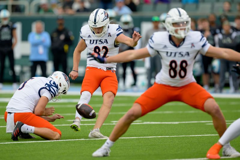 Alamodome to Witness UTSA Roadrunners vs North Texas Mean Green in American Football Duel