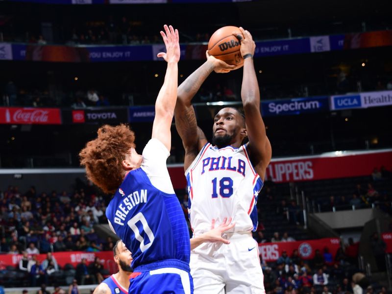 LOS ANGELES, CA - JANUARY 17: Shake Milton #18 of the Philadelphia 76ers shoots the ball during the game against the LA Clippers on January 17, 2023 at Crypto.Com Arena in Los Angeles, California. NOTE TO USER: User expressly acknowledges and agrees that, by downloading and/or using this Photograph, user is consenting to the terms and conditions of the Getty Images License Agreement. Mandatory Copyright Notice: Copyright 2023 NBAE (Photo by Adam Pantozzi/NBAE via Getty Images)