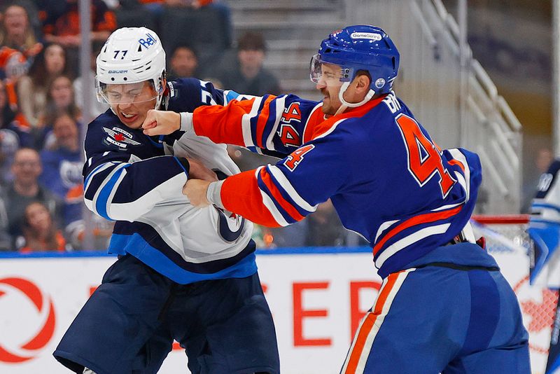 Connor McDavid Leads Edmonton Oilers Against Winnipeg Jets in Anticipated Matchup