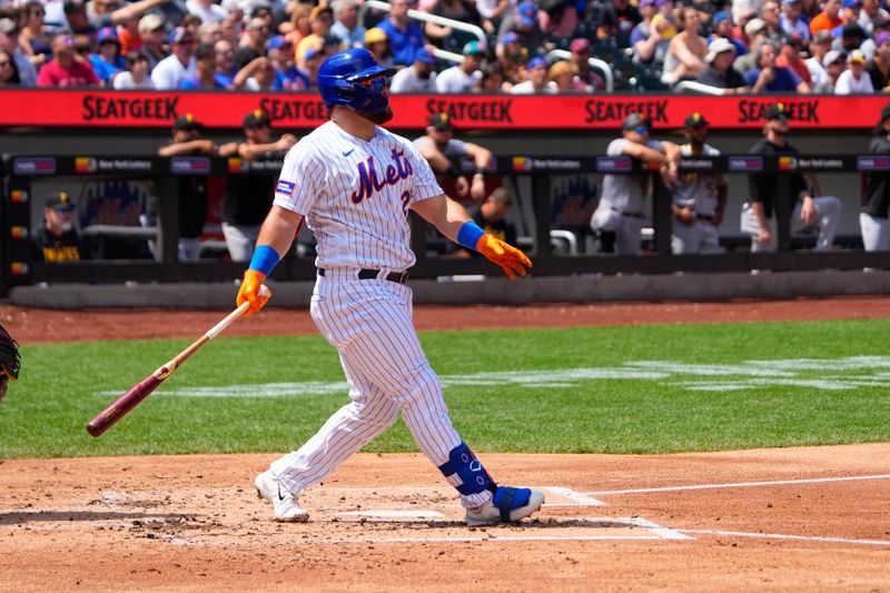 Aug 16, 2023; New York City, New York, USA; New York Mets right fielder DJ Steward (29) hits a home run against the Pittsburgh Pirates during the second inning at Citi Field. Mandatory Credit: Gregory Fisher-USA TODAY Sports