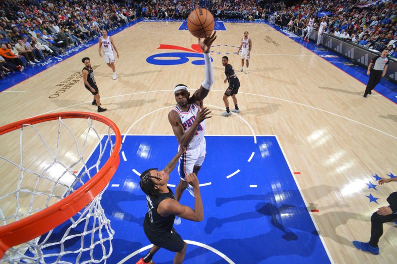 PHILADELPHIA, PA - APRIL 14: Paul Reed #44 of the Philadelphia 76ers shoots the ball during the game against the Brooklyn Nets on April 14, 2024 at the Wells Fargo Center in Philadelphia, Pennsylvania NOTE TO USER: User expressly acknowledges and agrees that, by downloading and/or using this Photograph, user is consenting to the terms and conditions of the Getty Images License Agreement. Mandatory Copyright Notice: Copyright 2024 NBAE (Photo by Jesse D. Garrabrant/NBAE via Getty Images)