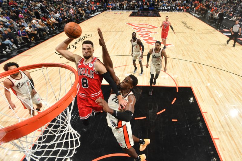 DETROIT, MI - NOVEMBER 18: Zach LaVine #8 of the Chicago Bulls dunks the ball during the game against the Detroit Pistons on November 18, 2024 at Little Caesars Arena in Detroit, Michigan. NOTE TO USER: User expressly acknowledges and agrees that, by downloading and/or using this photograph, User is consenting to the terms and conditions of the Getty Images License Agreement. Mandatory Copyright Notice: Copyright 2024 NBAE (Photo by Chris Schwegler/NBAE via Getty Images)