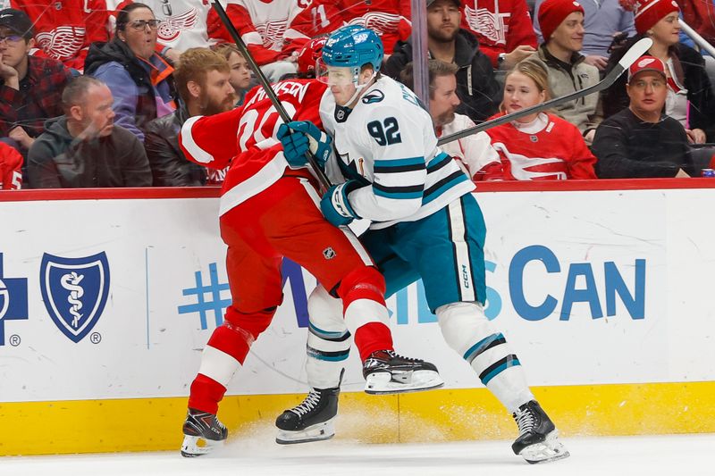 Red Wings Soar Over Sharks: Kasper's Key Play at Little Caesars Arena