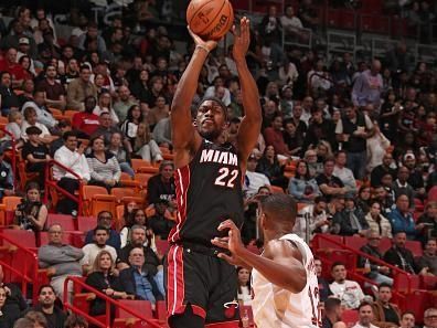 MIAMI, FL - DECEMBER 8: Jimmy Butler #22 of the Miami Heat shoots the ball during the game against the Cleveland Cavaliers on December 8, 2023 at Kaseya Center in Miami, Florida. NOTE TO USER: User expressly acknowledges and agrees that, by downloading and or using this Photograph, user is consenting to the terms and conditions of the Getty Images License Agreement. Mandatory Copyright Notice: Copyright 2023 NBAE (Photo by Issac Baldizon/NBAE via Getty Images)