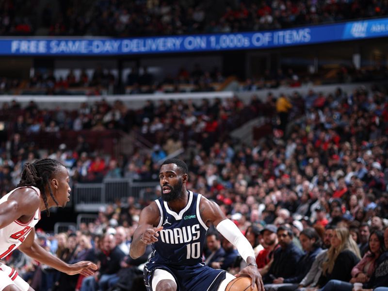 CHICAGO, IL - MARCH 11: Tim Hardaway Jr. #10 of the Dallas Mavericks handles the ball during the game against the Chicago Bulls on March 11, 2024 at United Center in Chicago, Illinois. NOTE TO USER: User expressly acknowledges and agrees that, by downloading and or using this photograph, User is consenting to the terms and conditions of the Getty Images License Agreement. Mandatory Copyright Notice: Copyright 2024 NBAE (Photo by Jeff Haynes/NBAE via Getty Images)