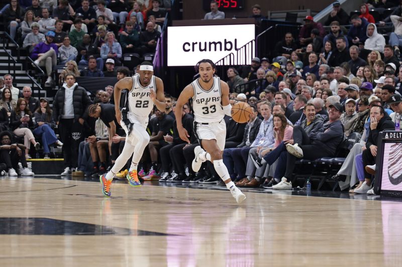 SALT LAKE CITY, UT - MARCH 27: Tre Jones #33 of the San Antonio Spurs dribbles the ball during the game against the Utah Jazz on March 27, 2024 at Delta Center in Salt Lake City, Utah. NOTE TO USER: User expressly acknowledges and agrees that, by downloading and or using this Photograph, User is consenting to the terms and conditions of the Getty Images License Agreement. Mandatory Copyright Notice: Copyright 2024 NBAE (Photo by Chris Nicoll/NBAE via Getty Images)