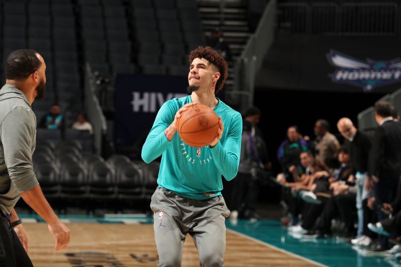 CHARLOTTE, NC - NOVEMBER 27:  LaMelo Ball #1 of the Charlotte Hornets warms up before the game against the Miami Heat on November 27, 2024 at Spectrum Center in Charlotte, North Carolina. NOTE TO USER: User expressly acknowledges and agrees that, by downloading and or using this photograph, User is consenting to the terms and conditions of the Getty Images License Agreement. Mandatory Copyright Notice: Copyright 2024 NBAE (Photo by Kent Smith/NBAE via Getty Images)