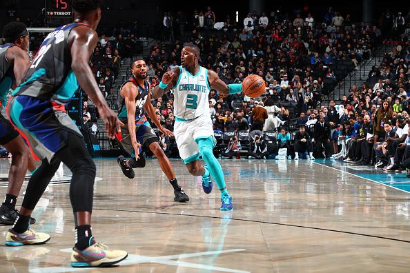 BROOKLYN, NY - NOVEMBER 30: Terry Rozier #3 of the Charlotte Hornets dribbles the ball during the game against the Brooklyn Nets on November 30, 2023 at Barclays Center in Brooklyn, New York. NOTE TO USER: User expressly acknowledges and agrees that, by downloading and or using this Photograph, user is consenting to the terms and conditions of the Getty Images License Agreement. Mandatory Copyright Notice: Copyright 2023 NBAE (Photo by David L. Nemec/NBAE via Getty Images)