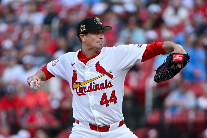 May 17, 2024; St. Louis, Missouri, USA;  St. Louis Cardinals starting pitcher Kyle Gibson (44) pitches against the Boston Red Sox during the first inning at Busch Stadium. Mandatory Credit: Jeff Curry-USA TODAY Sports