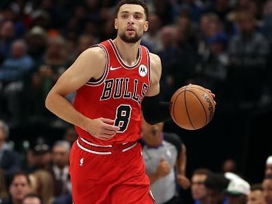 DALLAS, TEXAS - NOVEMBER 01: Zach LaVine #8 of the Chicago Bulls brings the ball up court in the second half against the Dallas Mavericks at American Airlines Center on November 01, 2023 in Dallas, Texas. NOTE TO USER: User expressly acknowledges and agrees that, by downloading and or using this photograph, User is consenting to the terms and conditions of the Getty Images License Agreement. (Photo by Tim Heitman/Getty Images)