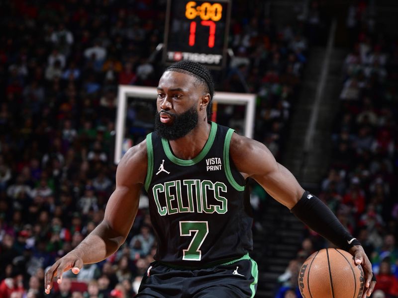 HOUSTON, TX - JANUARY 21: Jaylen Brown #7 of the Boston Celtics handles the ball during the game against the Houston Rockets on January 21, 2024 at the Toyota Center in Houston, Texas. NOTE TO USER: User expressly acknowledges and agrees that, by downloading and or using this photograph, User is consenting to the terms and conditions of the Getty Images License Agreement. Mandatory Copyright Notice: Copyright 2024 NBAE (Photo by Logan Riely/NBAE via Getty Images)