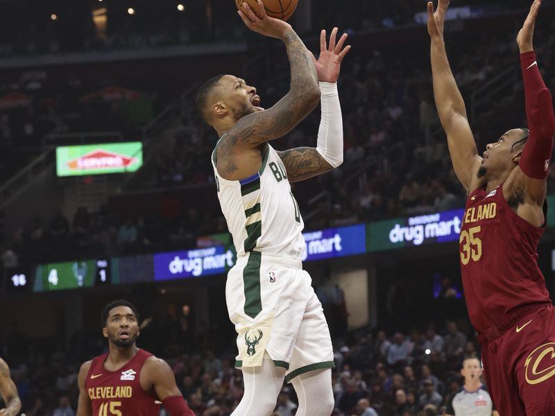 CLEVELAND, OH - NOVEMBER 4:  Damian Lillard #0 of the Milwaukee Bucks shoots the ball during the game against the Cleveland Cavaliers on November 4, 2024 at Rocket Mortgage FieldHouse in Cleveland, Ohio. NOTE TO USER: User expressly acknowledges and agrees that, by downloading and/or using this Photograph, user is consenting to the terms and conditions of the Getty Images License Agreement. Mandatory Copyright Notice: Copyright 2024 NBAE (Photo by  Lauren Leigh Bacho/NBAE via Getty Images)