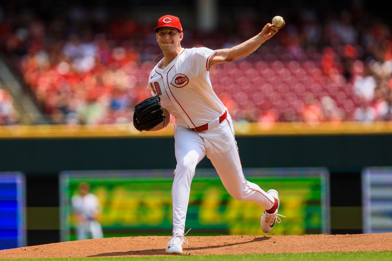 Jul 14, 2024; Cincinnati, Ohio, USA; Cincinnati Reds starting pitcher Nick Lodolo (40) pitches against the Miami Marlins in the first inning at Great American Ball Park. Mandatory Credit: Katie Stratman-USA TODAY Sports