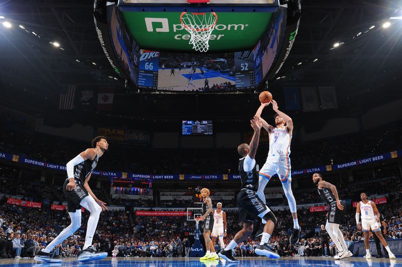 OKLAHOMA CITY, OK - OCTOBER 30: Chet Holmgren #7 of the Oklahoma City Thunder shoots the ball during the game against the San Antonio Spurs on October 30, 2024 at Paycom Center in Oklahoma City, Oklahoma. NOTE TO USER: User expressly acknowledges and agrees that, by downloading and or using this photograph, User is consenting to the terms and conditions of the Getty Images License Agreement. Mandatory Copyright Notice: Copyright 2024 NBAE (Photo by Brian Babineau/NBAE via Getty Images)