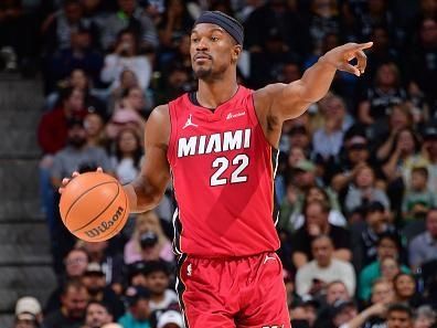 SAN ANTONIO, TX - NOVEMBER 12: Jimmy Butler #22 of the Miami Heat dribbles the ball during the game against the San Antonio Spurs on November 12, 2023 at the Frost Bank Center in San Antonio, Texas. NOTE TO USER: User expressly acknowledges and agrees that, by downloading and or using this photograph, user is consenting to the terms and conditions of the Getty Images License Agreement. Mandatory Copyright Notice: Copyright 2023 NBAE (Photos by Michael Gonzales/NBAE via Getty Images)