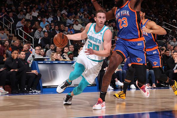 NEW YORK, NY - NOVEMBER 12: Gordon Hayward #20 of the Charlotte Hornets drives to the basket during the game against the New York Knicks on November 12, 2023 at Madison Square Garden in New York City, New York.  NOTE TO USER: User expressly acknowledges and agrees that, by downloading and or using this photograph, User is consenting to the terms and conditions of the Getty Images License Agreement. Mandatory Copyright Notice: Copyright 2023 NBAE  (Photo by Nathaniel S. Butler/NBAE via Getty Images)