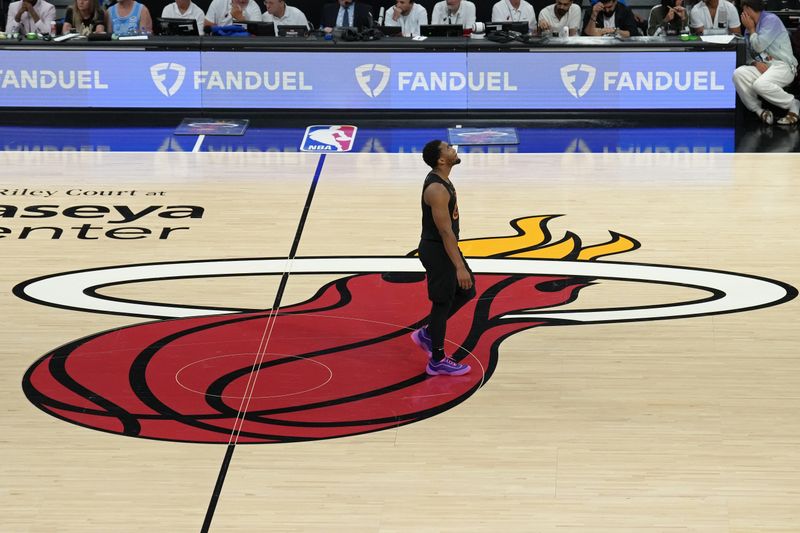 MIAMI, FL - APRIL 26: Donovan Mitchell #45 of the Cleveland Cavaliers looks on during the game against the Miami Heat during Round 1 Game 3 of the 2025 NBA Playoffs on April 26, 2025 at Kaseya Center in Miami, Florida. NOTE TO USER: User expressly acknowledges and agrees that, by downloading and or using this Photograph, user is consenting to the terms and conditions of the Getty Images License Agreement. Mandatory Copyright Notice: Copyright 2025 NBAE(Photo by Eric Espada/NBAE via Getty Images)