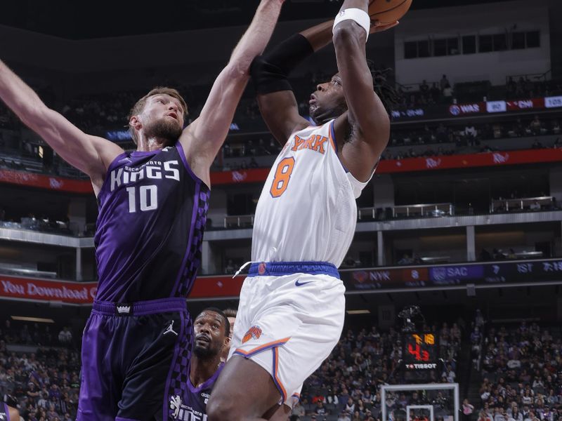 SACRAMENTO, CA - MARCH 16: OG Anunoby #8 of the New York Knicks drives to the basket during the game against the Sacramento Kings on March 16, 2024 at Golden 1 Center in Sacramento, California. NOTE TO USER: User expressly acknowledges and agrees that, by downloading and or using this Photograph, user is consenting to the terms and conditions of the Getty Images License Agreement. Mandatory Copyright Notice: Copyright 2024 NBAE (Photo by Rocky Widner/NBAE via Getty Images)