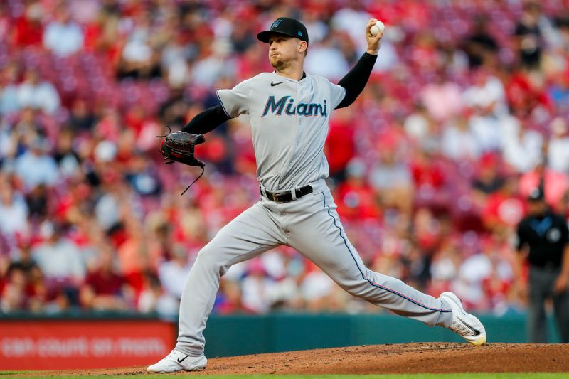 Aug 8, 2023; Cincinnati, Ohio, USA; Miami Marlins starting pitcher Braxton Garrett (29) pitches against the Cincinnati Reds in the first inning at Great American Ball Park. Mandatory Credit: Katie Stratman-USA TODAY Sports