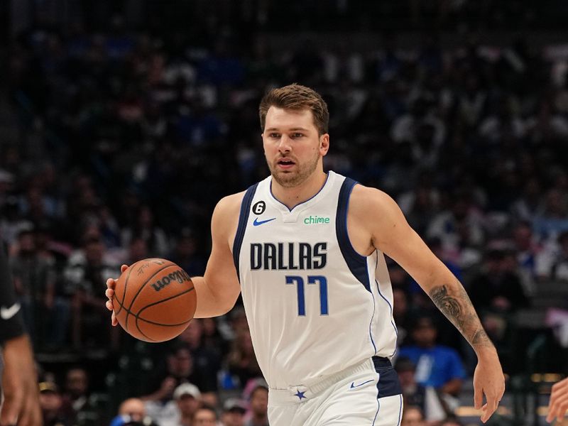 Showdown at American Airlines Center: Dallas Mavericks Versus Golden State Warriors