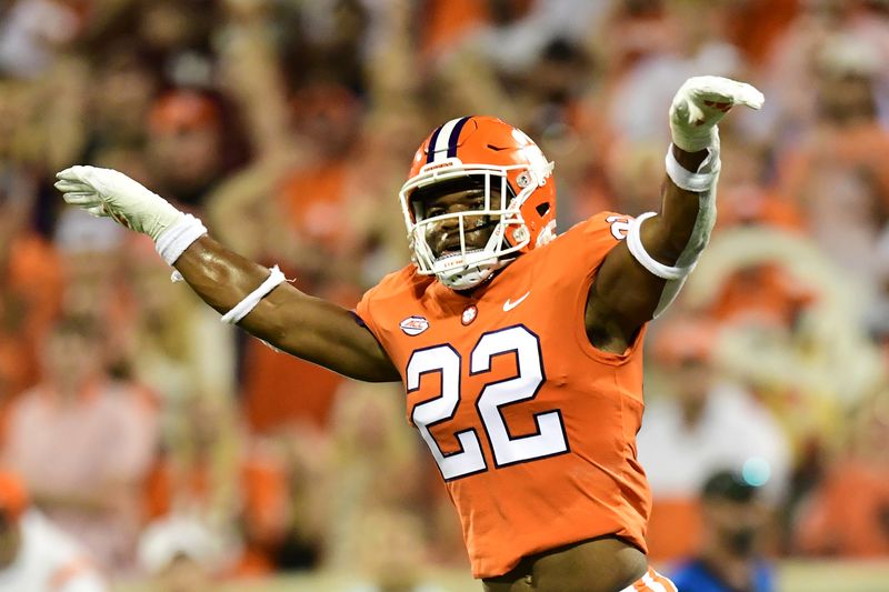 Oct 2, 2021; Clemson, South Carolina, USA;  Clemson Tigers linebacker Trenton Simpson (22) reacts after an incomplete pass against the Boston College Eagles during the first quarter at Memorial Stadium. Mandatory Credit: Adam Hagy-USA TODAY Sports