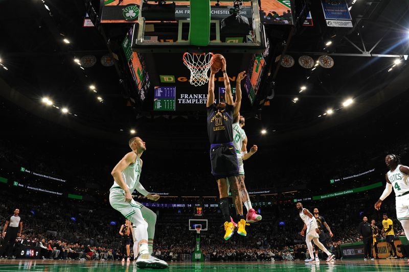 BOSTON, MA - FEBRUARY 1:  Jaxson Hayes #11 Of the Los Angeles Lakers drives to the basket during the game  against the Boston Celtics on February 1, 2024 at the TD Garden in Boston, Massachusetts. NOTE TO USER: User expressly acknowledges and agrees that, by downloading and or using this photograph, User is consenting to the terms and conditions of the Getty Images License Agreement. Mandatory Copyright Notice: Copyright 2024 NBAE  (Photo by Brian Babineau/NBAE via Getty Images)