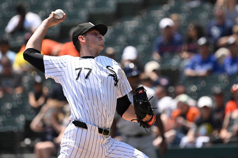 Jun 20, 2024; Chicago, Illinois, USA;  Chicago White Sox pitcher Chris Flexen (77) delivers against the Houston Astros during the first inning at Guaranteed Rate Field. Mandatory Credit: Matt Marton-USA TODAY Sports