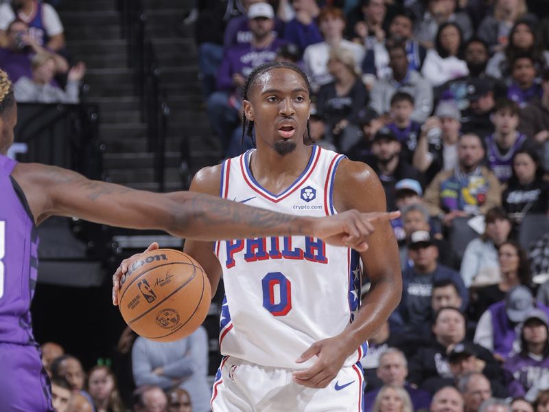 SACRAMENTO, CA - JANUARY 1:  Tyrese Maxey #0 of the Philadelphia 76ers dribbles the ball during the game against the Sacramento Kings on January 1, 2025 at Golden 1 Center in Sacramento, California. NOTE TO USER: User expressly acknowledges and agrees that, by downloading and or using this Photograph, user is consenting to the terms and conditions of the Getty Images License Agreement. Mandatory Copyright Notice: Copyright 2025 NBAE (Photo by Rocky Widner/NBAE via Getty Images)