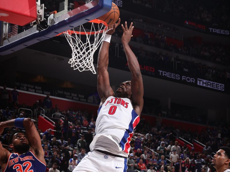 DETROIT, MI - APRIL 27: Jalen Duren #0 of the Detroit Pistons drives to the basket during the game against the New York Knicks during Round 1 Game 4 of the 2025 NBA Playoffs on April 27, 2025 at Little Caesars Arena in Detroit, Michigan. NOTE TO USER: User expressly acknowledges and agrees that, by downloading and/or using this photograph, User is consenting to the terms and conditions of the Getty Images License Agreement. Mandatory Copyright Notice: Copyright 2025 NBAE (Photo by Nathaniel S. Butler/NBAE via Getty Images)