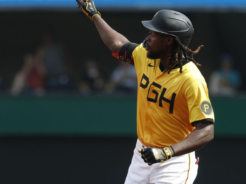 Jun 22, 2024; Pittsburgh, Pennsylvania, USA;  Pittsburgh Pirates shortstop Oneil Cruz (15) circles the bases on a solo home run against the Tampa Bay Rays during the first inning at PNC Park. Mandatory Credit: Charles LeClaire-USA TODAY Sports