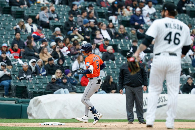 May 4, 2025; Chicago, Illinois, USA; Houston Astros right fielder Zach Dezenzo (9) rounds the bases after hitting a two-run home run against the Chicago White Sox during the fifth inning at Rate Field. Mandatory Credit: Kamil Krzaczynski-Imagn Images