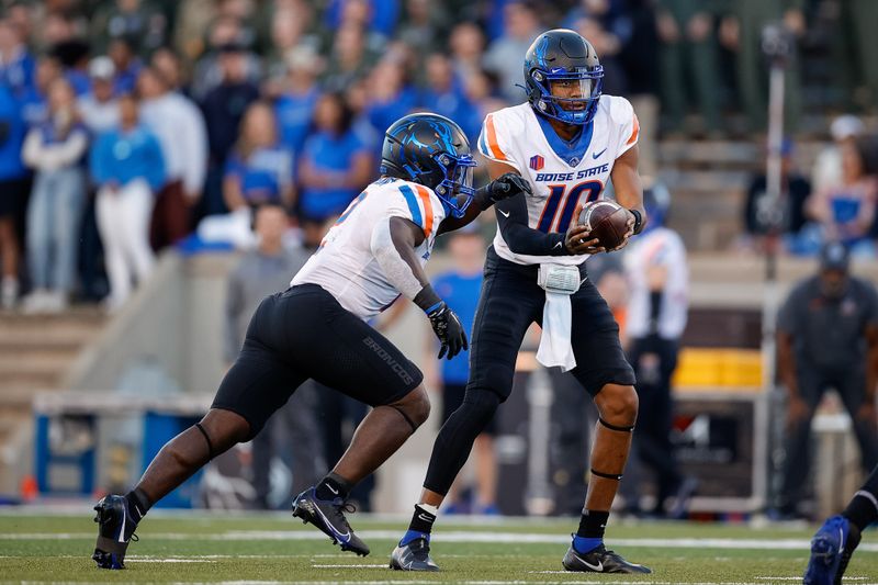 Oct 22, 2022; Colorado Springs, Colorado, USA; Boise State Broncos quarterback Taylen Green (10) looks to hand the ball off to running back Ashton Jeanty (2) in the first quarter against the Air Force Falcons at Falcon Stadium. Mandatory Credit: Isaiah J. Downing-USA TODAY Sports