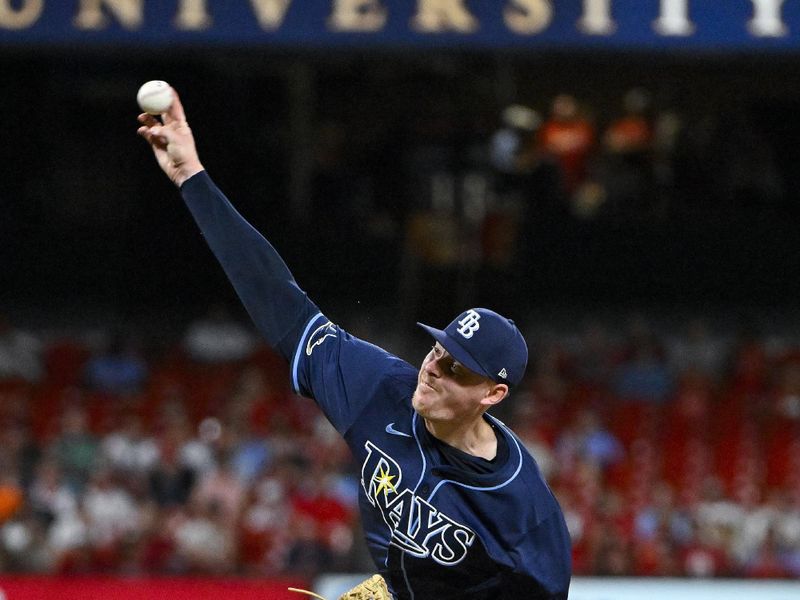 Aug 8, 2024; St. Louis, Missouri, USA;  Tampa Bay Rays relief pitcher Pete Fairbanks (29) pitches against the St. Louis Cardinals during the ninth inning at Busch Stadium. Mandatory Credit: Jeff Curry-USA TODAY Sports