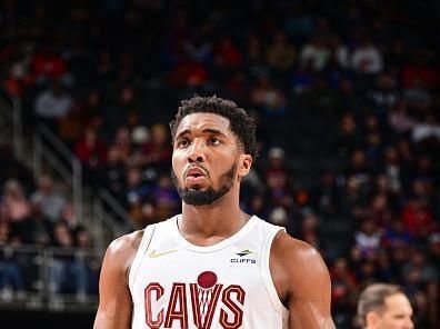 DETROIT, MI - DECEMBER 2: Donovan Mitchell #45 of the Cleveland Cavaliers shoots a free throw during the game  on December 2, 2023 at Little Caesars Arena in Detroit, Michigan. NOTE TO USER: User expressly acknowledges and agrees that, by downloading and/or using this photograph, User is consenting to the terms and conditions of the Getty Images License Agreement. Mandatory Copyright Notice: Copyright 2023 NBAE (Photo by Chris Schwegler/NBAE via Getty Images)